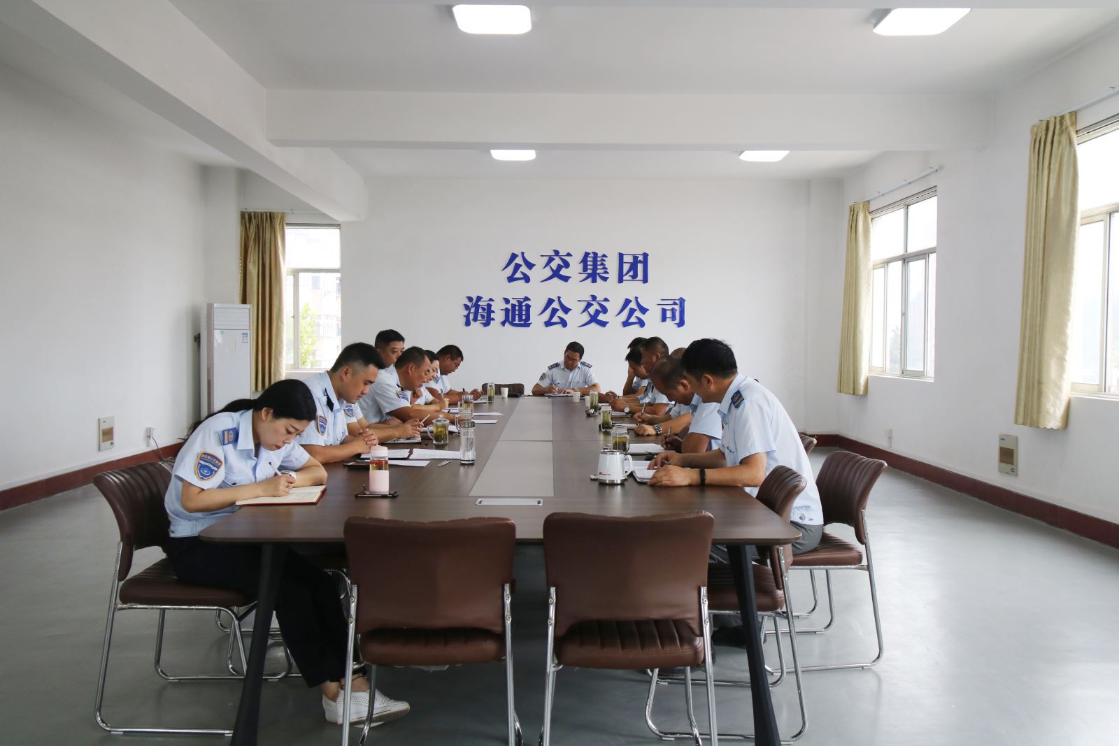 公交集團(tuán)海通公交公司召開公交出行宣傳周及連博會運輸保障工作會議